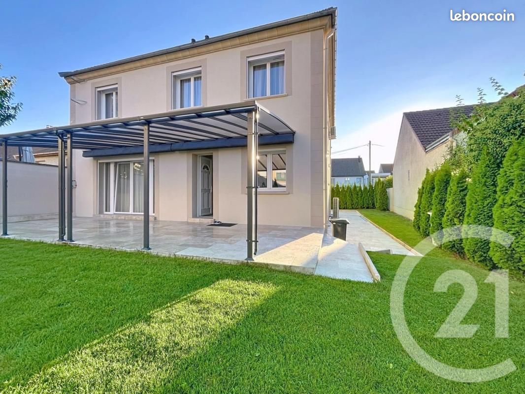 Maison 7 pièces 166 m² · à Pontault-Combault · 166 m² · 599 000 €