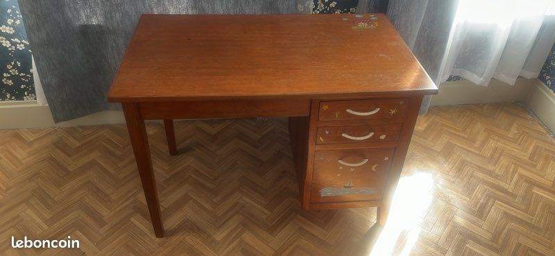 Bureau (image 2)