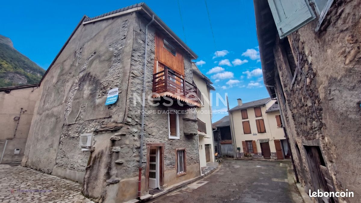 Maison 4 pièces 75 m² · à Auzat · 75 m² · 109 000 €