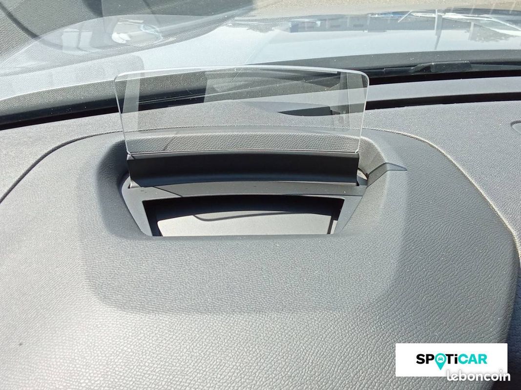 CITROEN C4 BlueHDi 130 S&S EAT8 Shine (image 14)