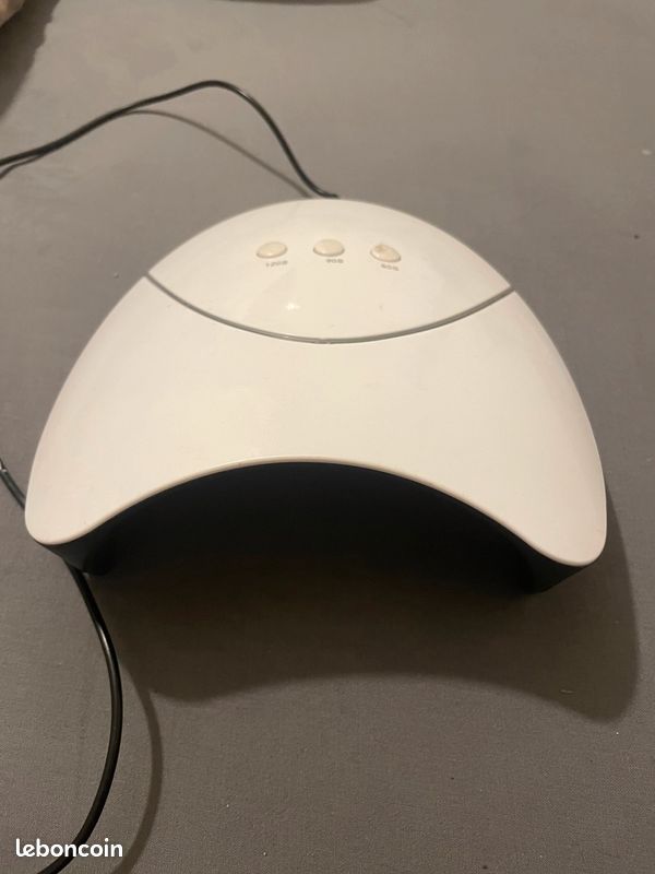 Machine uv ongles (image 1)