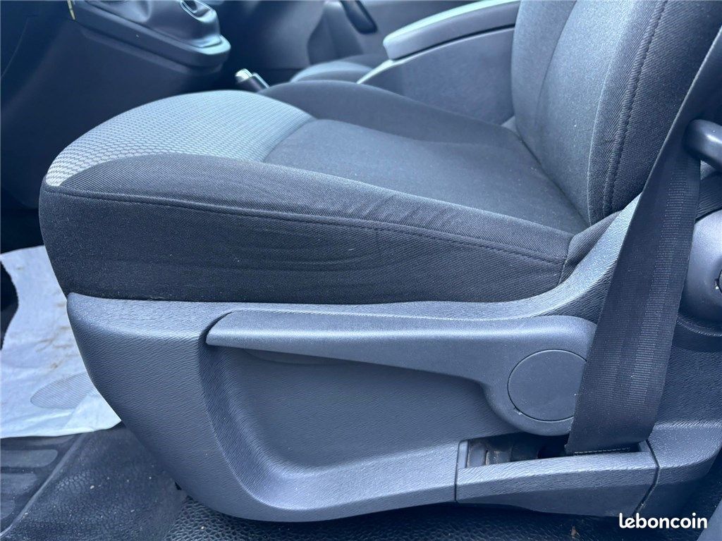 Renault Kangoo BLUE DCI 95 Business (image 14)