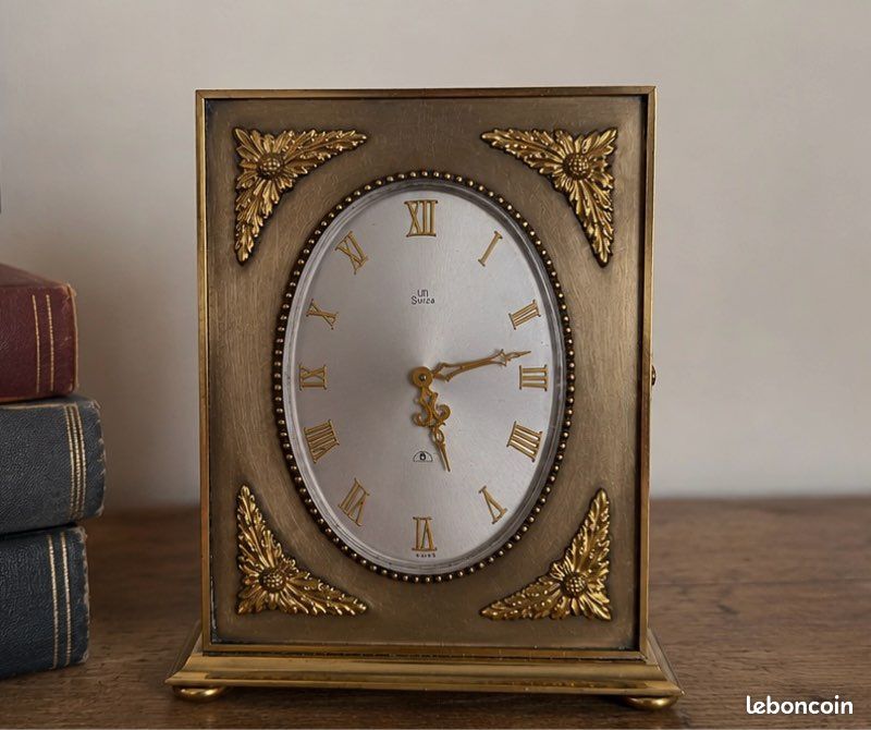 Pendulette de table vintage UTI SWIZA 8 – mécanique 8 jours – Swiss Made – laiton (image 1)