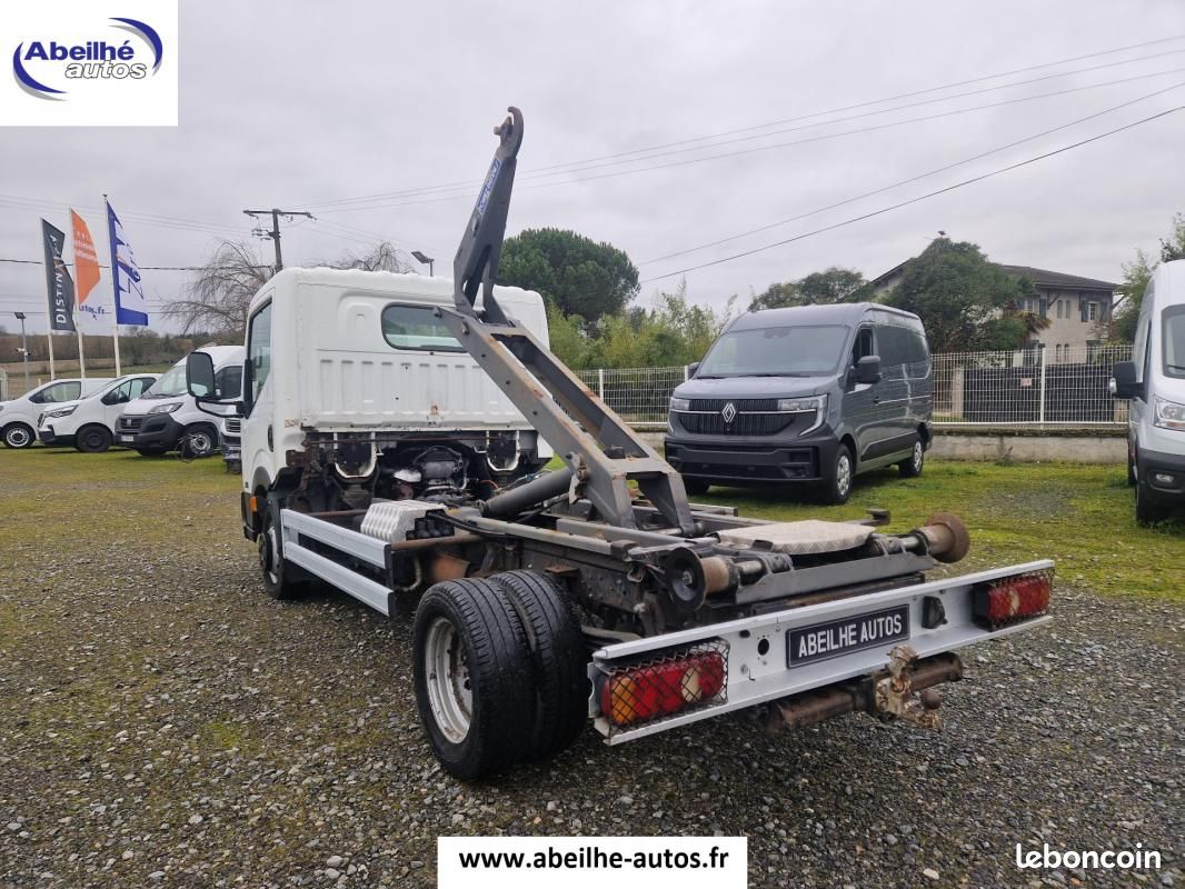 Nissan Cabstar CHASSIS NU POLYBENNE 35/13 2.5 DCI 130CV (image 4)