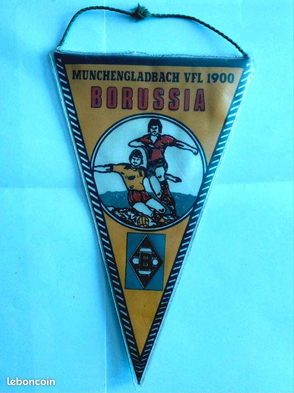 Fanion Football Vintage DFB – Association Allemande De Football, état D’usage