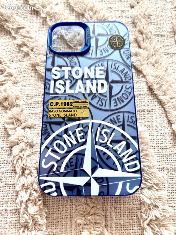Coque IPhone 15 Pro Bleue Stone Island - Coque Arrière En Plastique - Neuf Sous Blister