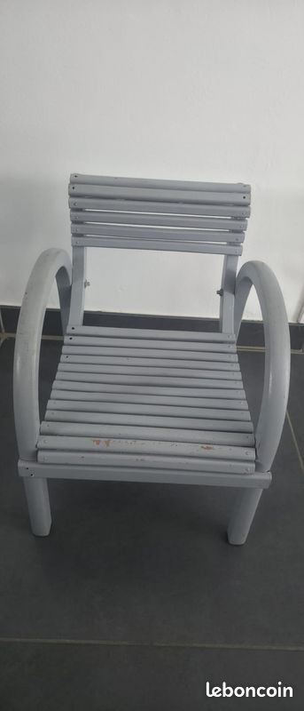 Chaise en bois enfant (image 1)