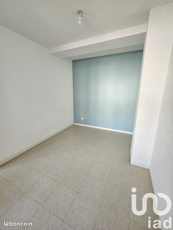 https://img.leboncoin.fr/api/v1/lbcpb1/images/3d/ef/3d/3def3d4ad35529c98ed083acc7e2586f7cf914ea.jpg?rule=ad-image