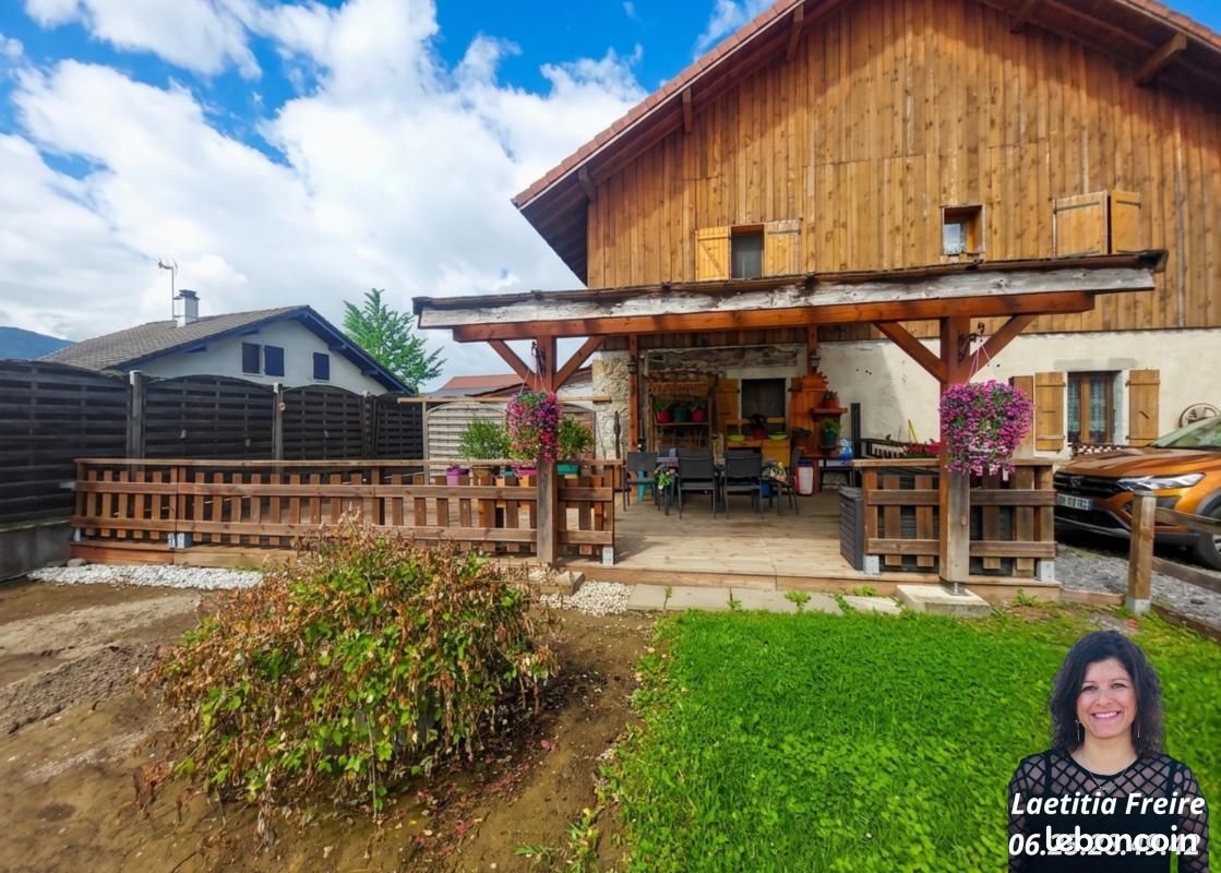 Appartement 4 pièces 114 m² · à Saint-Pierre-en-Faucigny · 114 m² · 325 000 €