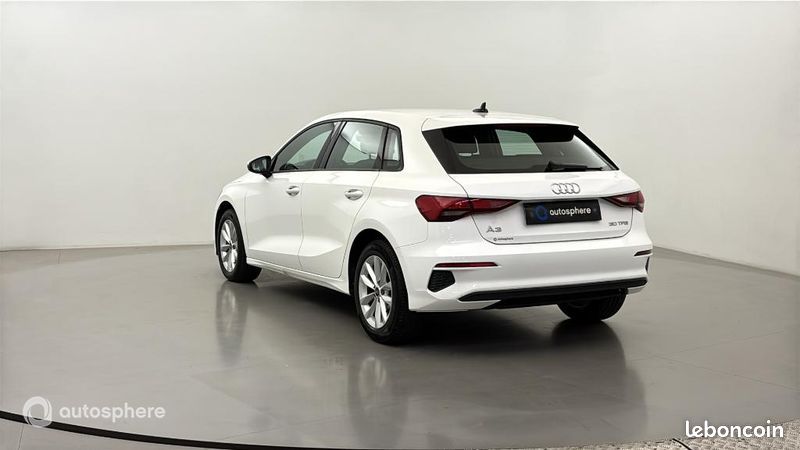 Audi A3 Sportback 30 TFSI 110ch Mild Hybrid S tronic 7 (image 8)