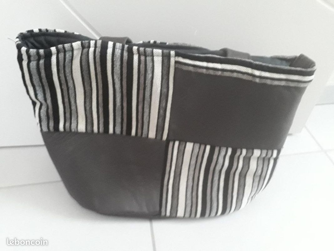 Grand sac à main en cuir (image 1)
