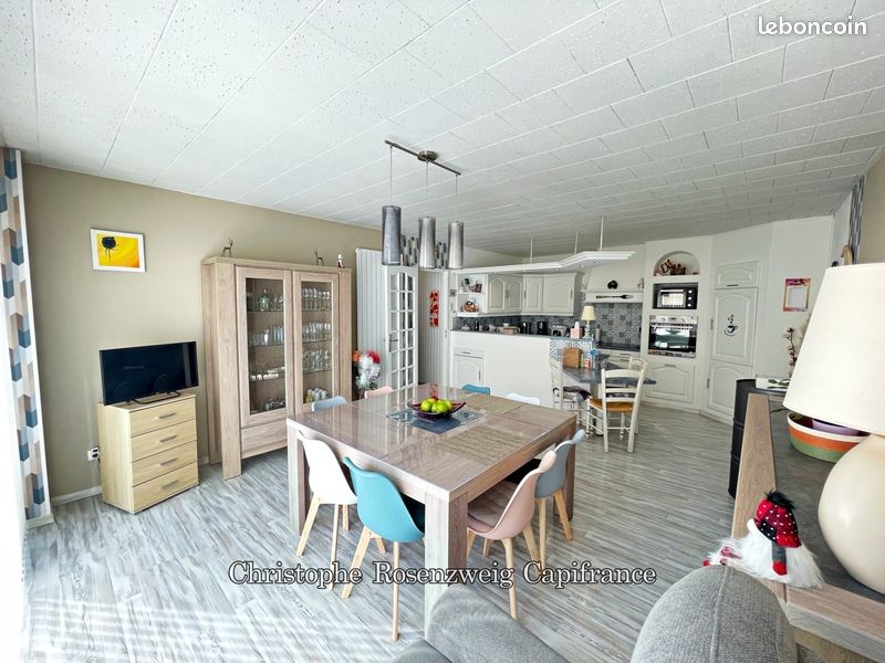 Appartement 4 pièces 102 m² · à Seloncourt · 102 m² · 93 000 €