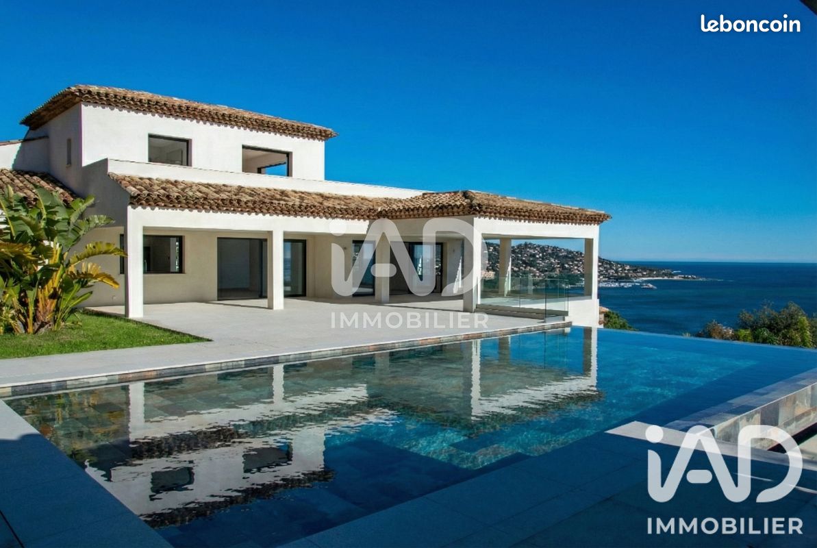 Maison 9 pièces 416 m² · à Sainte-Maxime · 416 m² · 10 500 000 €