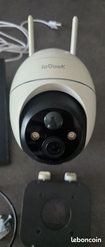 Caméra de surveillance extérieure Wi-Fi ieGeek 2K/3MP (PTZ Rotative) (image 2)