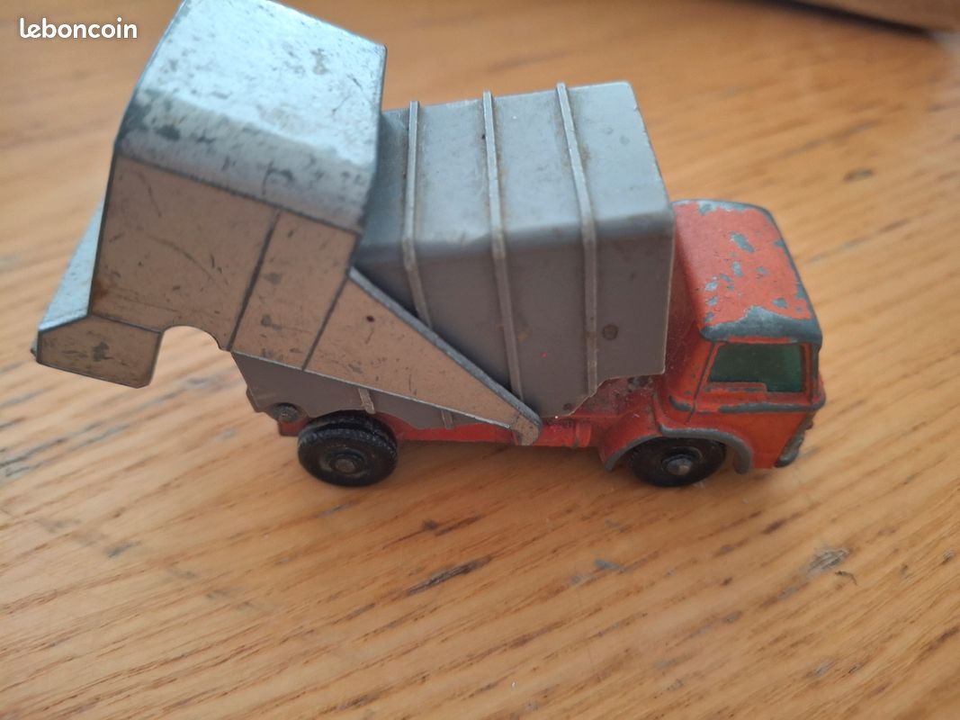 Matchbox Camion Poubelle (image 6)