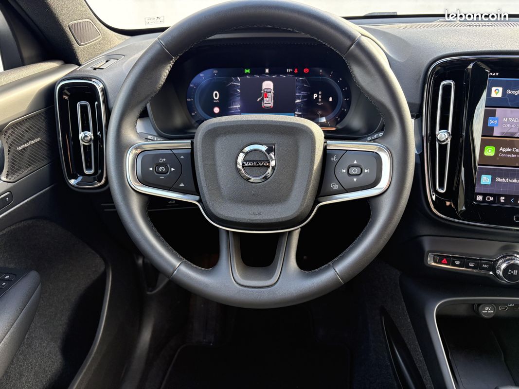 VOLVO XC40 B3 163 ch DCT7 Plus (image 8)