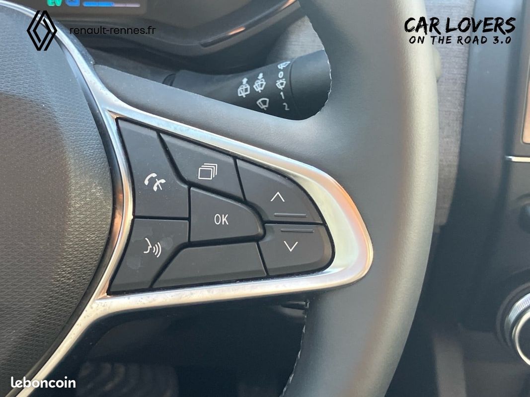RENAULT Clio E-Tech full hybrid 145 ch GSR2 Evolution (image 28)