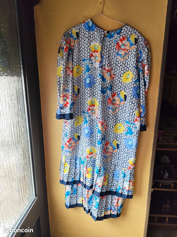 Robe fleurie (image 2)