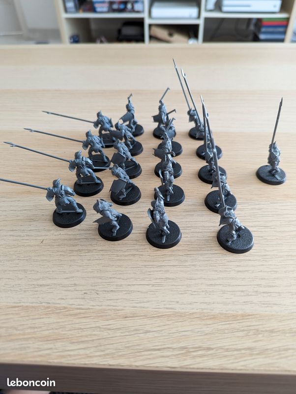 Lot de figurine le seigneurs de anneaux (image 2)