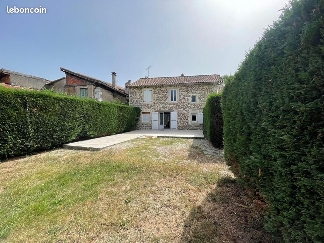 Maison 3 pièces 92 m² - Exideuil-sur-Vienne 16150 (image principale 0)