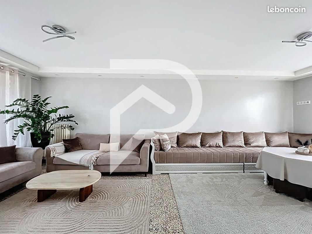 Maison 4 pièces 106 m² · à Dreux · 106 m² · 215 000 €