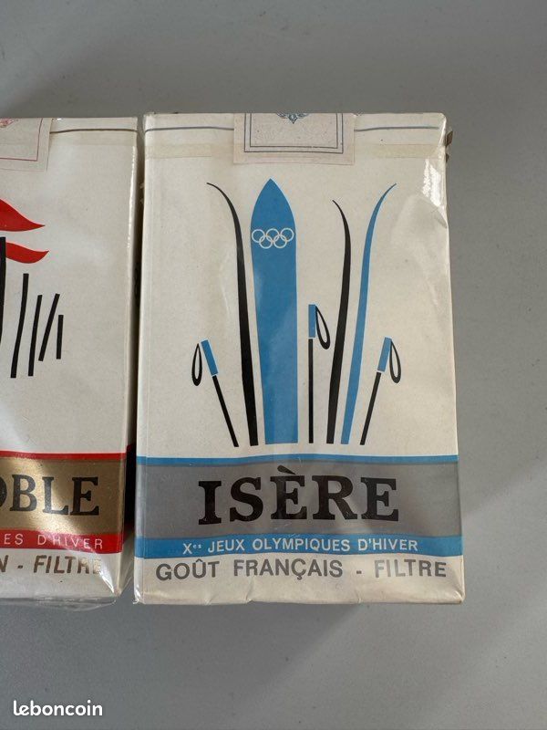 Un sachet pochette en papier jeux olympiques d'hiver de Grenoble
