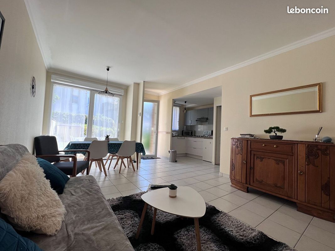 Appartement 3 pièces 49 m² · à Saint-Nazaire · 49 m² · 810 €