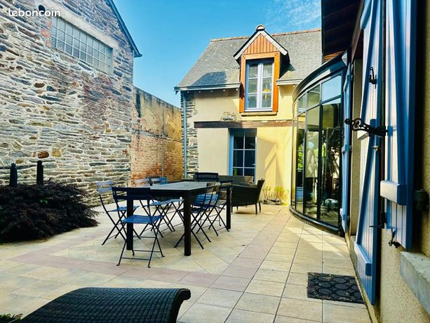 Maison 10 pièces 205 m²