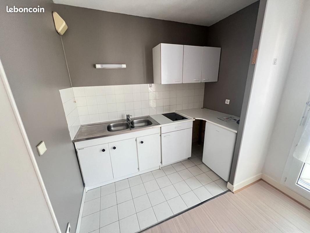 Appartement 1 pièce 27 m² · à Blois · 27 m² · 400 €/mois