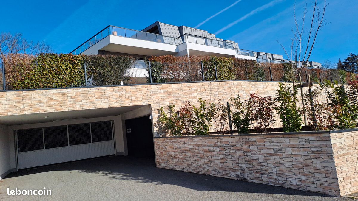 Parking/box 1 pièce CHAMBERY · à Chambéry · 11 500 €