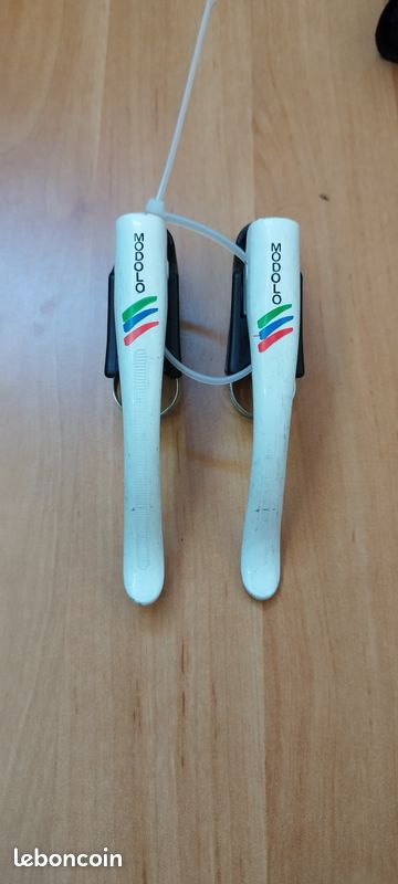 Leviers de frein pour vélo de route (image 2)