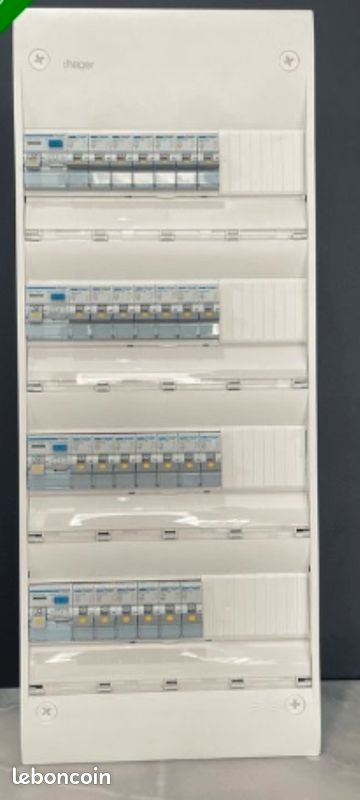 Tableau précablé hager 4 rangées (image 1)