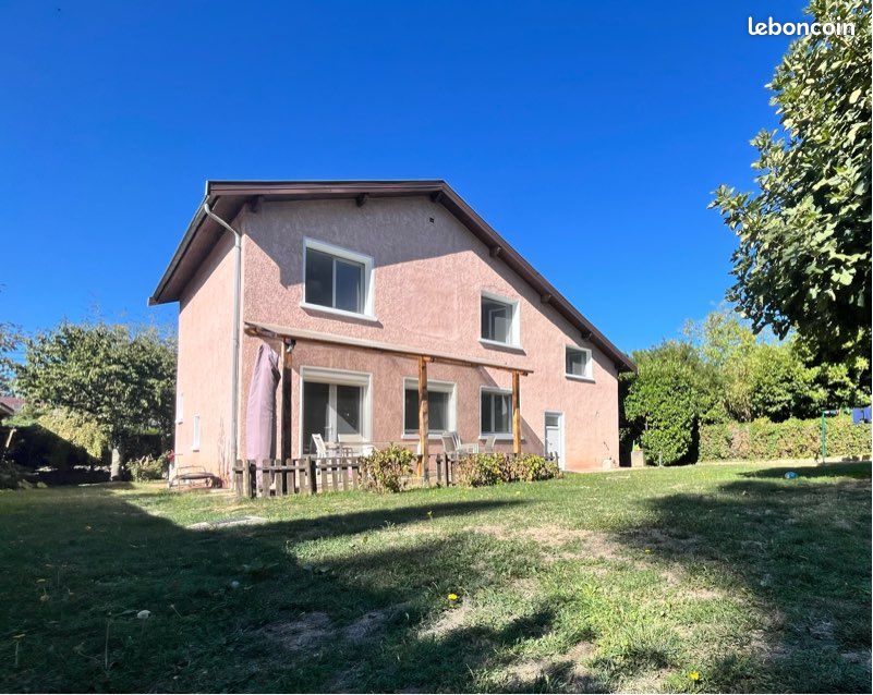 Maison 6 pièces 160 m² · à Meyzieu · 160 m² · 490 000 €