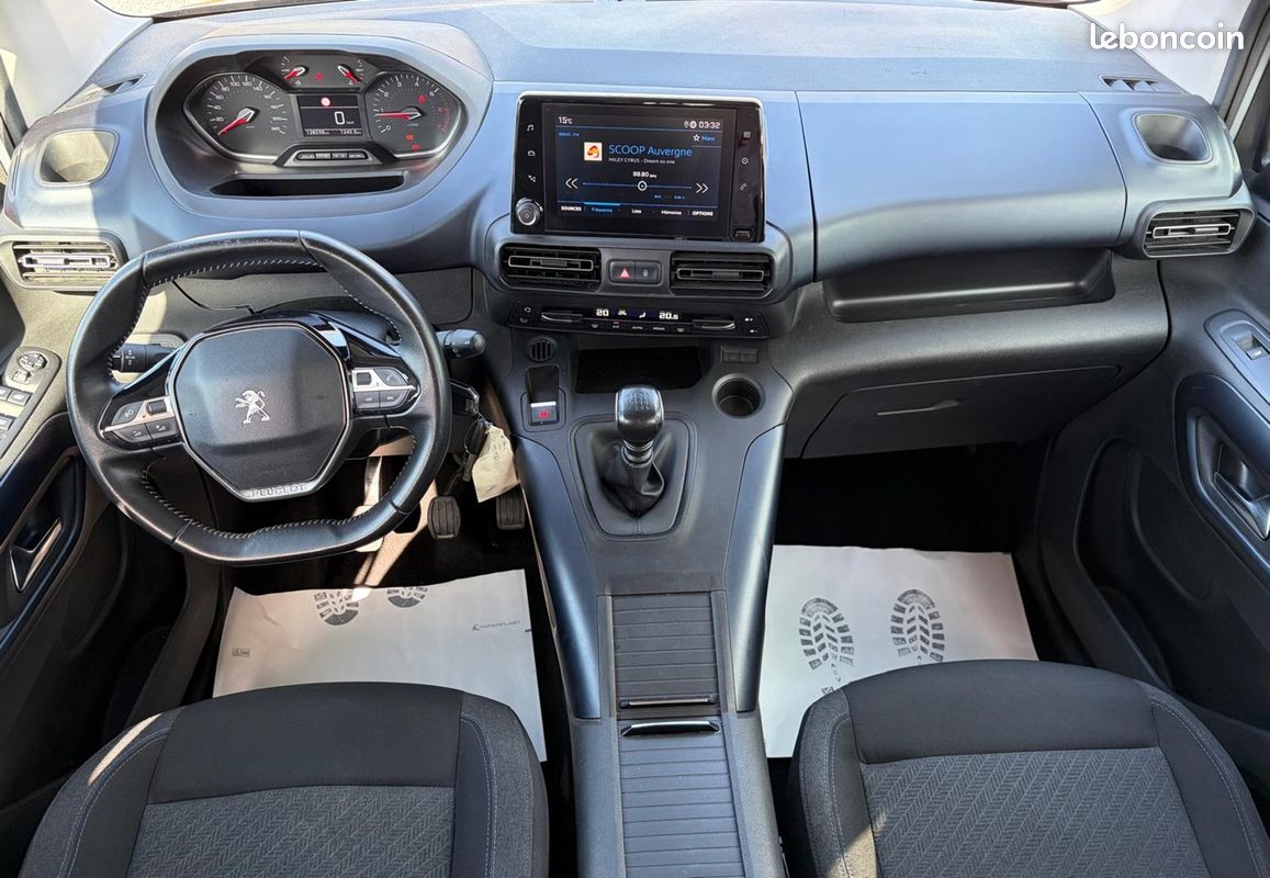 Peugeot RIFTER 1.5 BLUEHDI 130CH S&S STANDARD ALLURE PACK (image 10)