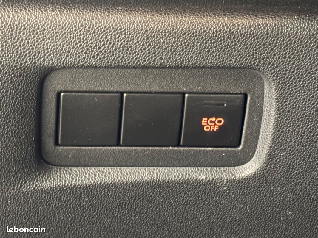 Citroën C3 1.6 HDi 92 Tendance confort (image 40)