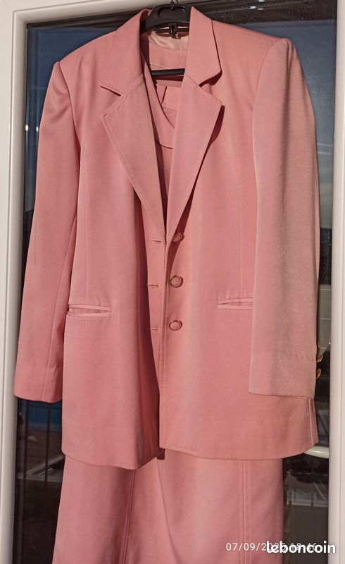 Ensemble tailleur 3 pièces, sur mesure (image 3)