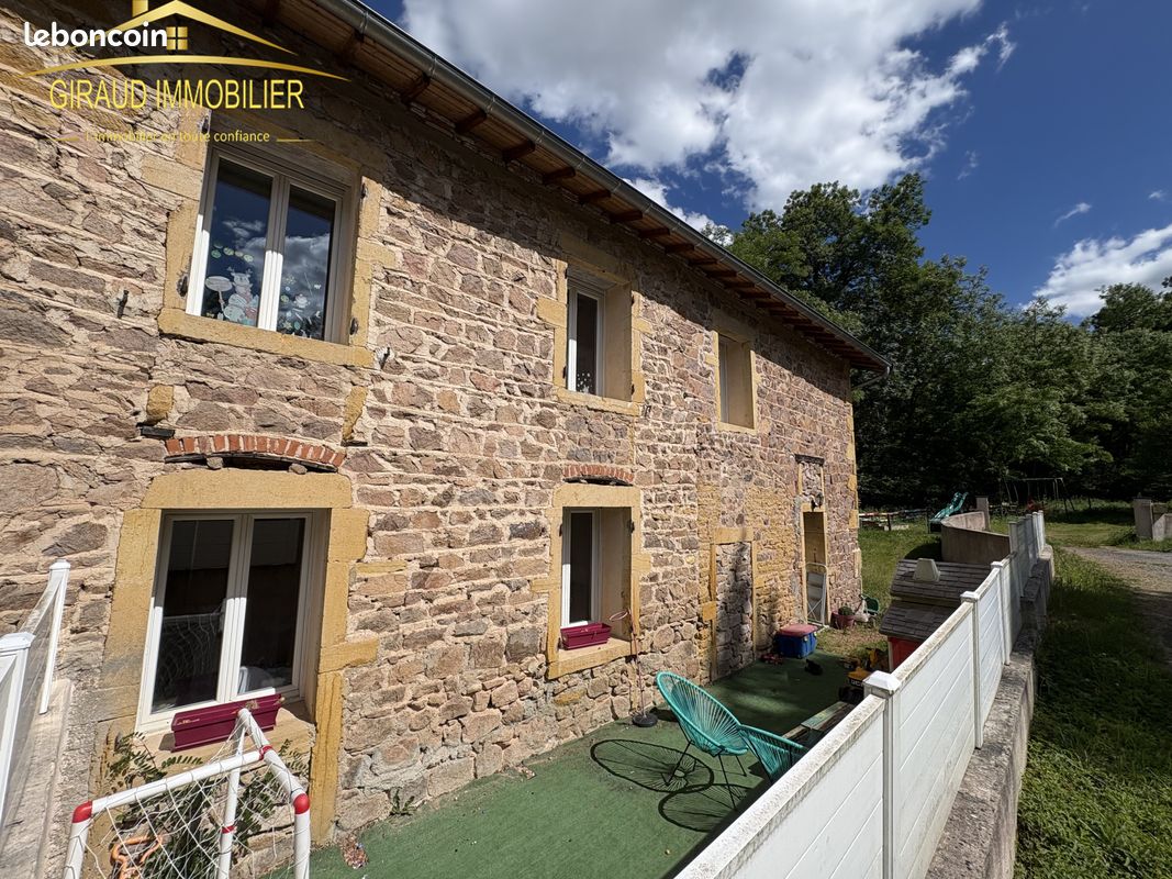 Maison 4 pièces 90 m² · à Mars · 90 m² · 650 €