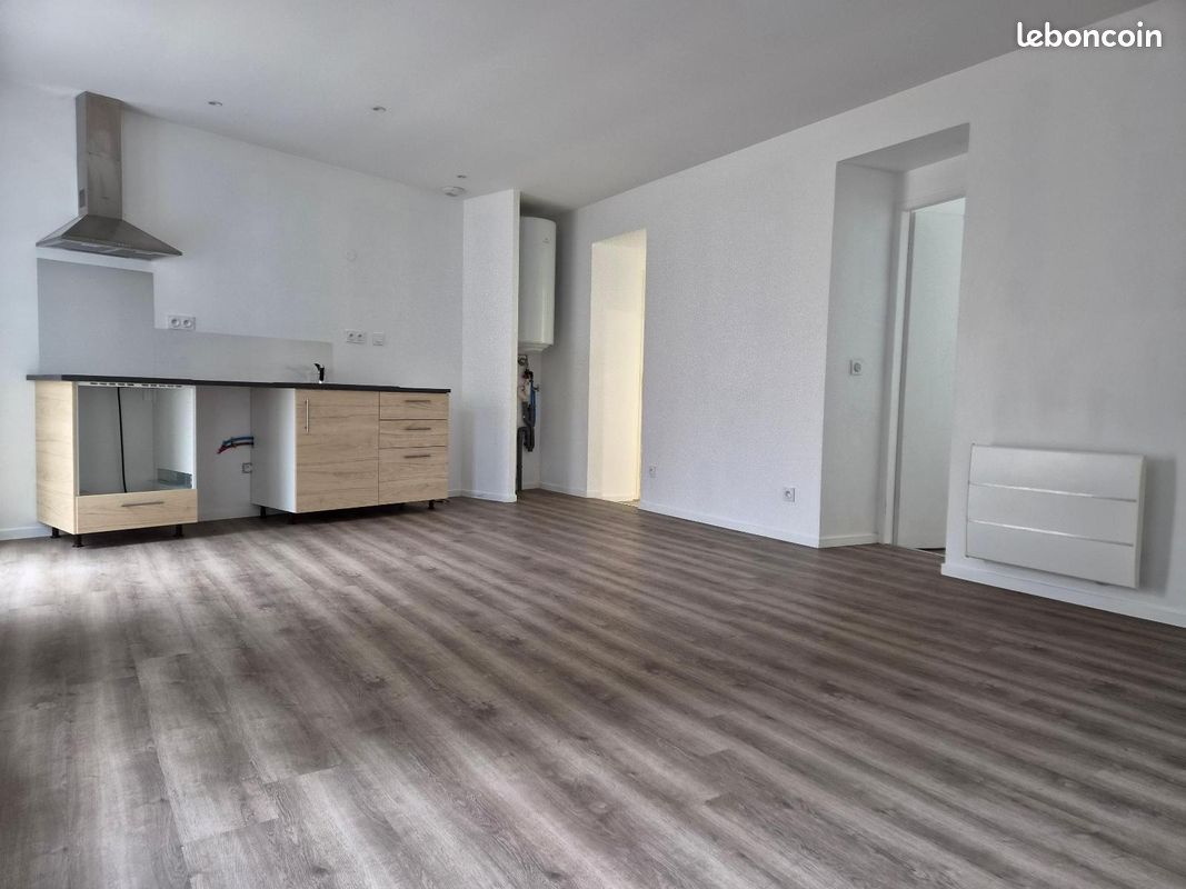 Appartement 3 pièces 52 m² · à Saint-Étienne · 52 m² · 600 €