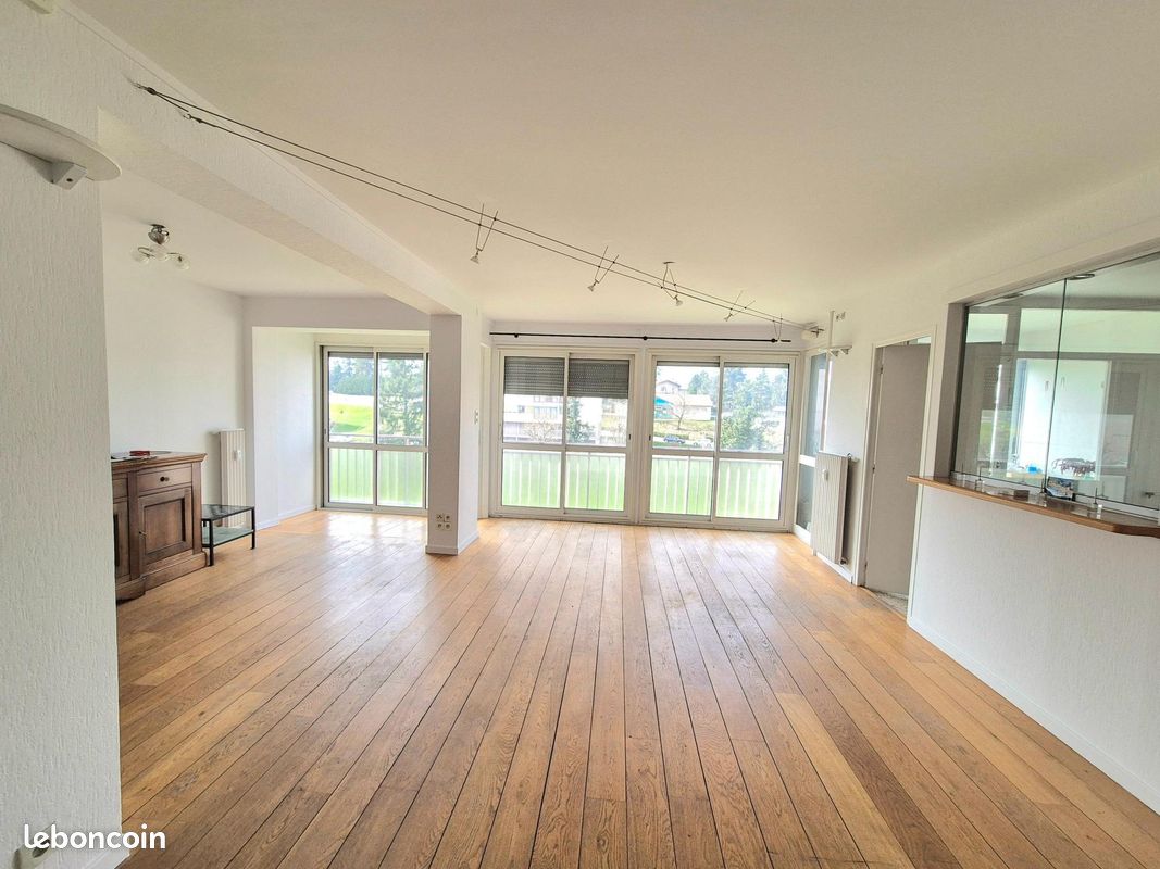 Appartement 6 pièces 120 m² · à Villars · 120 m² · 149 000 €