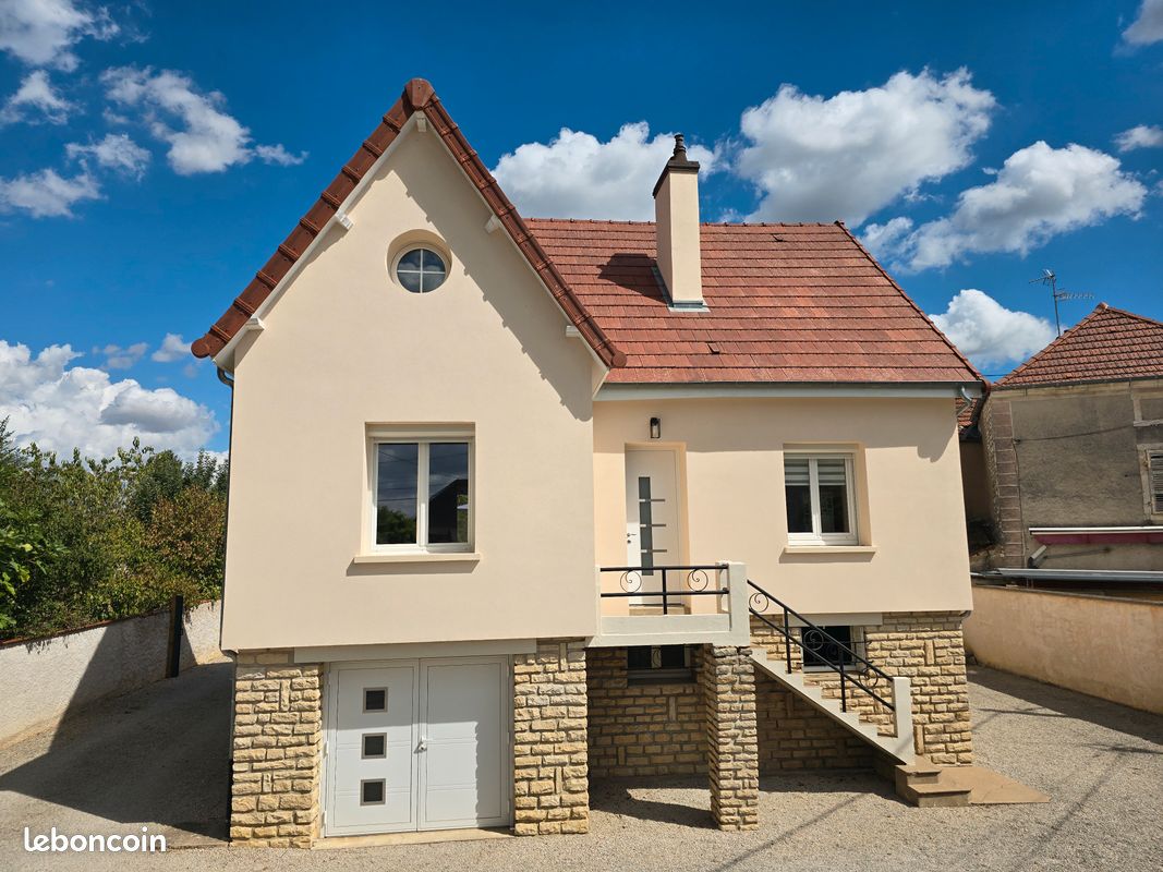Maison 7 pièces 150 m² · à Fontaines · 150 m² · 281 000 €