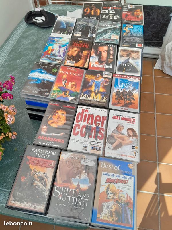 Lot de 140 cassettes vidéo, VHS années 80 et 90 (image 1)