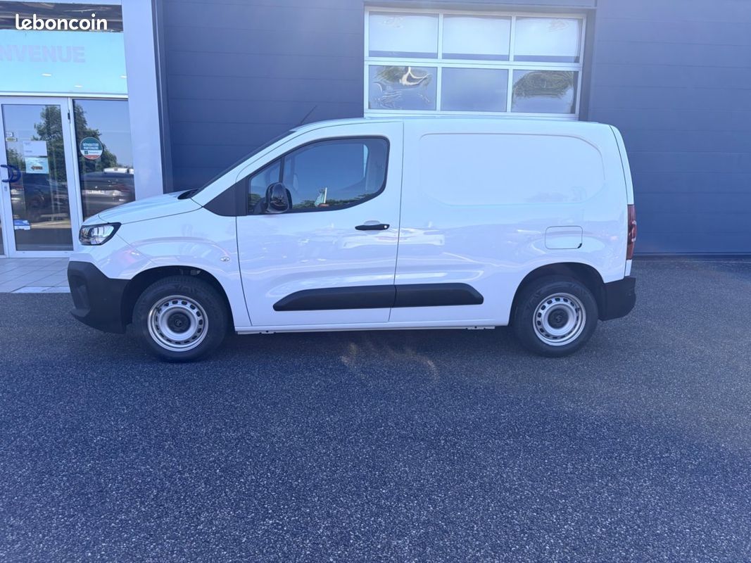 Citroën Berlingo Van (3) M Diesel CU standard 100 ch Mnuelle (image 4)