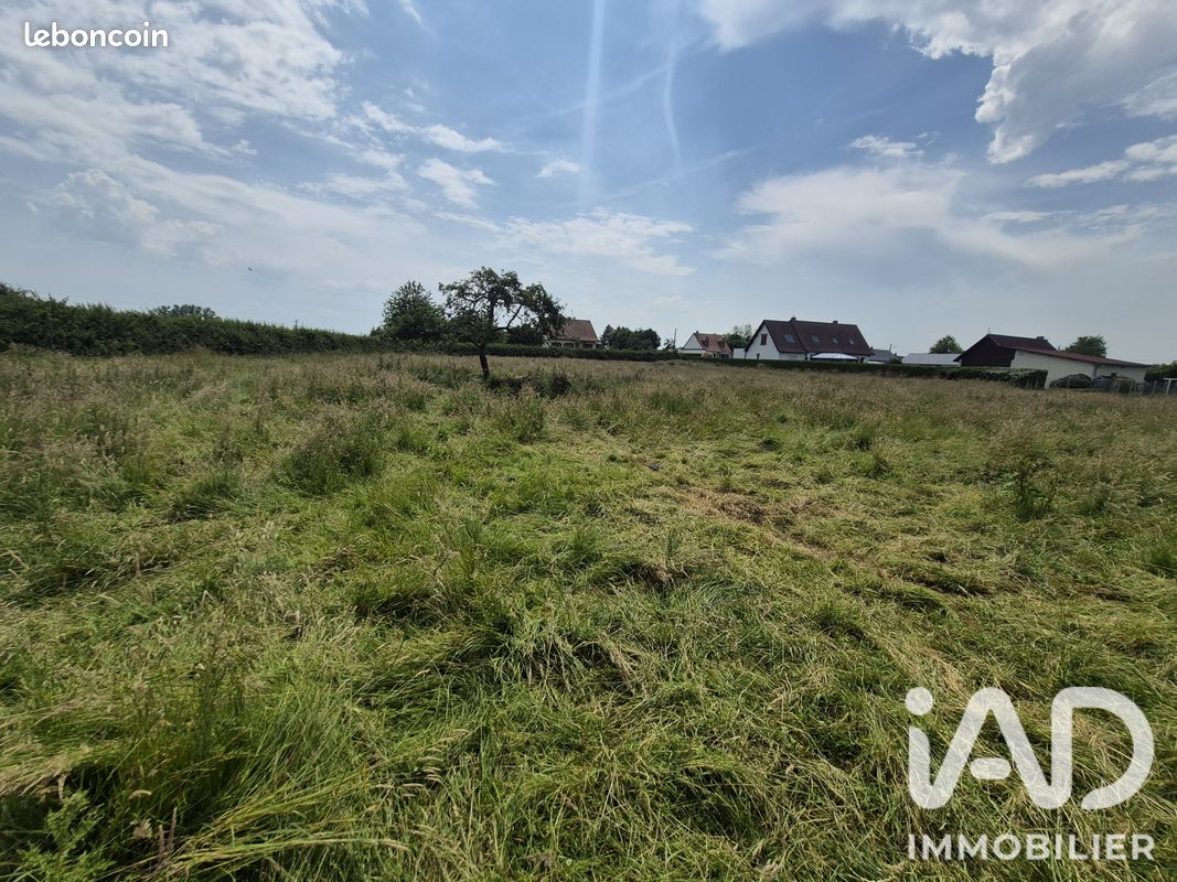 Terrain 8936 m² · à Saint-Léger-aux-Bois · 8 936 m² · 46 000 €