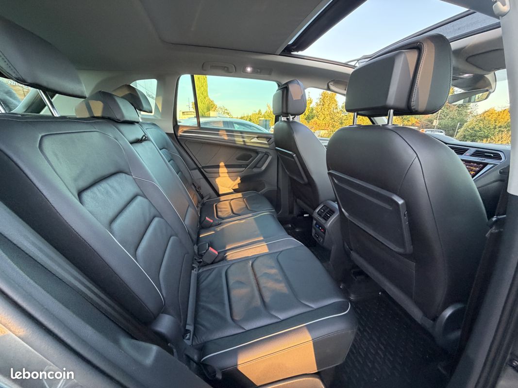 VOLKSWAGEN Tiguan 2.0 TDI 190 CARAT EXCLUSIVE 4MOTION DSG7 - GARANTIE 12 MOIS (image 14)