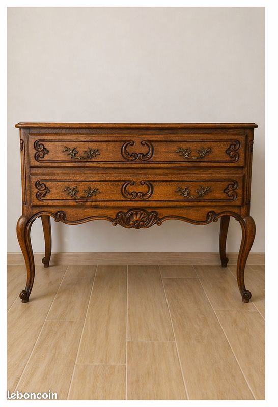 Commode Louis XV (image 1)