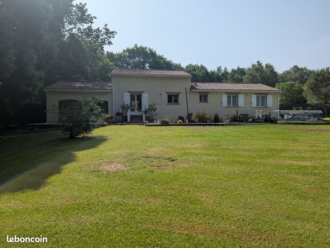 Maison 6 pièces 144 m² · à Sainte-Foy-de-Peyrolières · 144 m² · 339 000 €