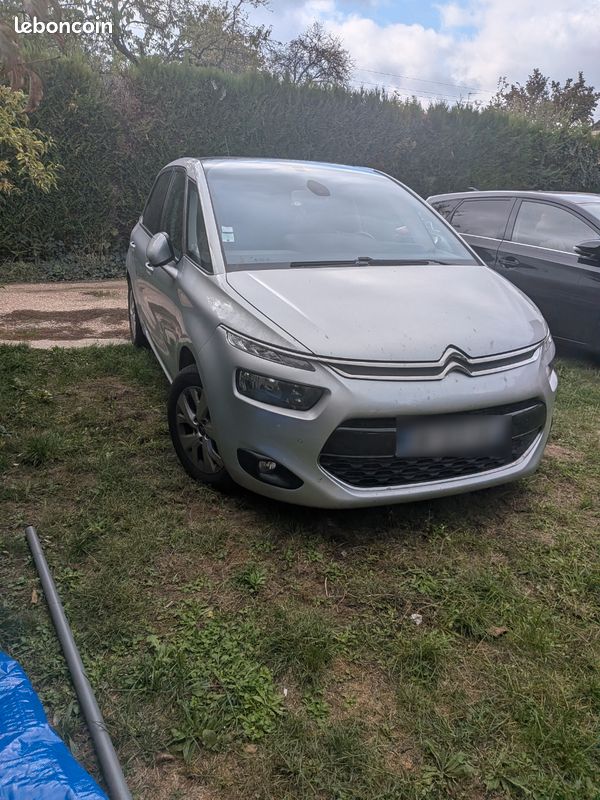 C4 Picasso II e-hdi- Intensive 115cv, 2015, 136.000 km (image 1)
