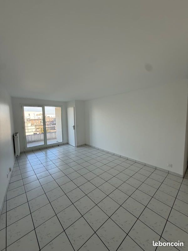 Appartement 3 pièces 59 m² · à Choisy-le-Roi · 59 m² · 1 365 €/mois
