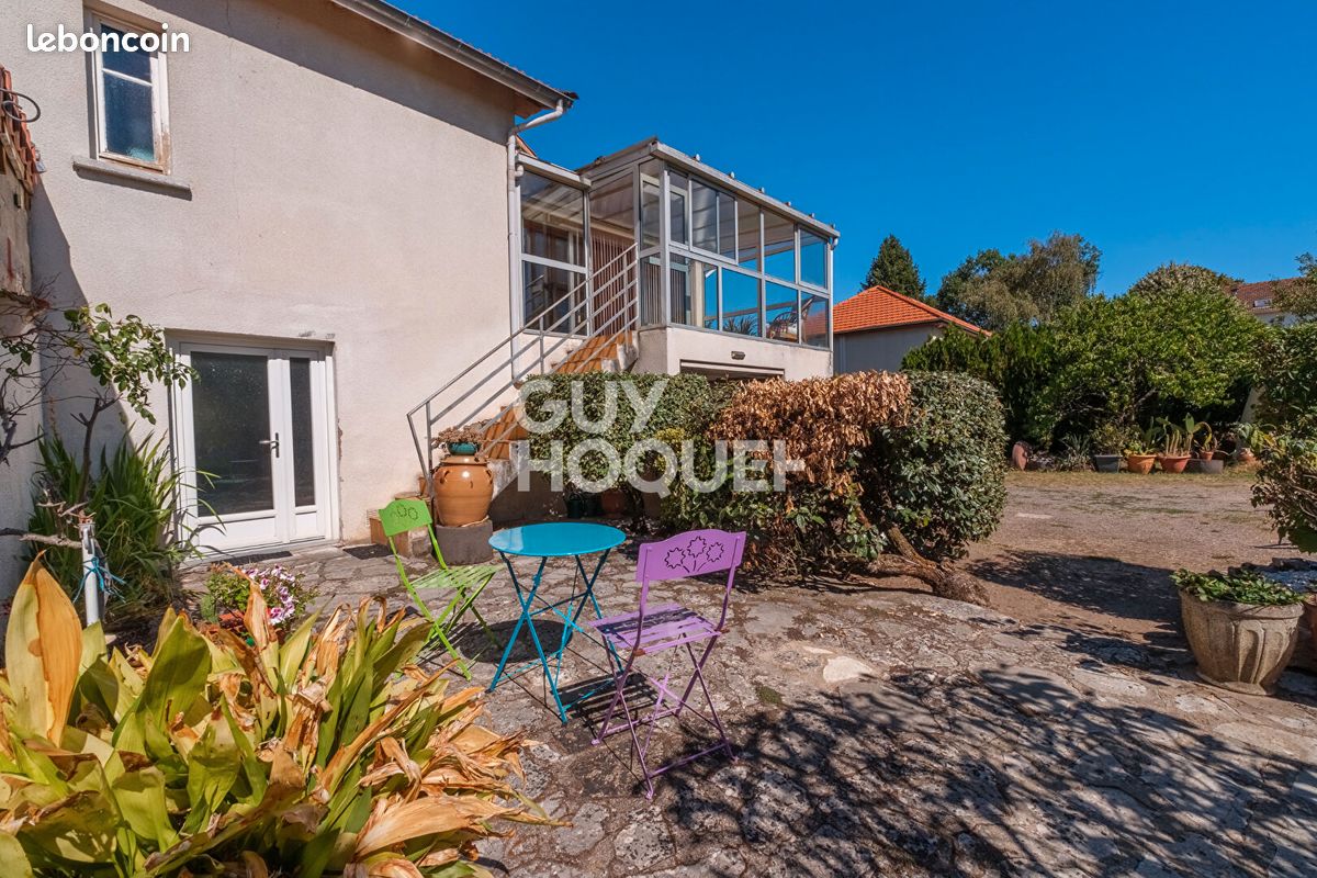 Maison 5 pièces 146 m² · à Lezoux · 146 m² · 190 000 €