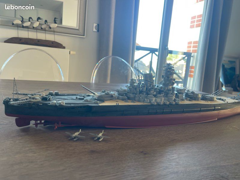 Tamiya Maquette bateau cuirassé Japonais Yamato - Echelle 1:350